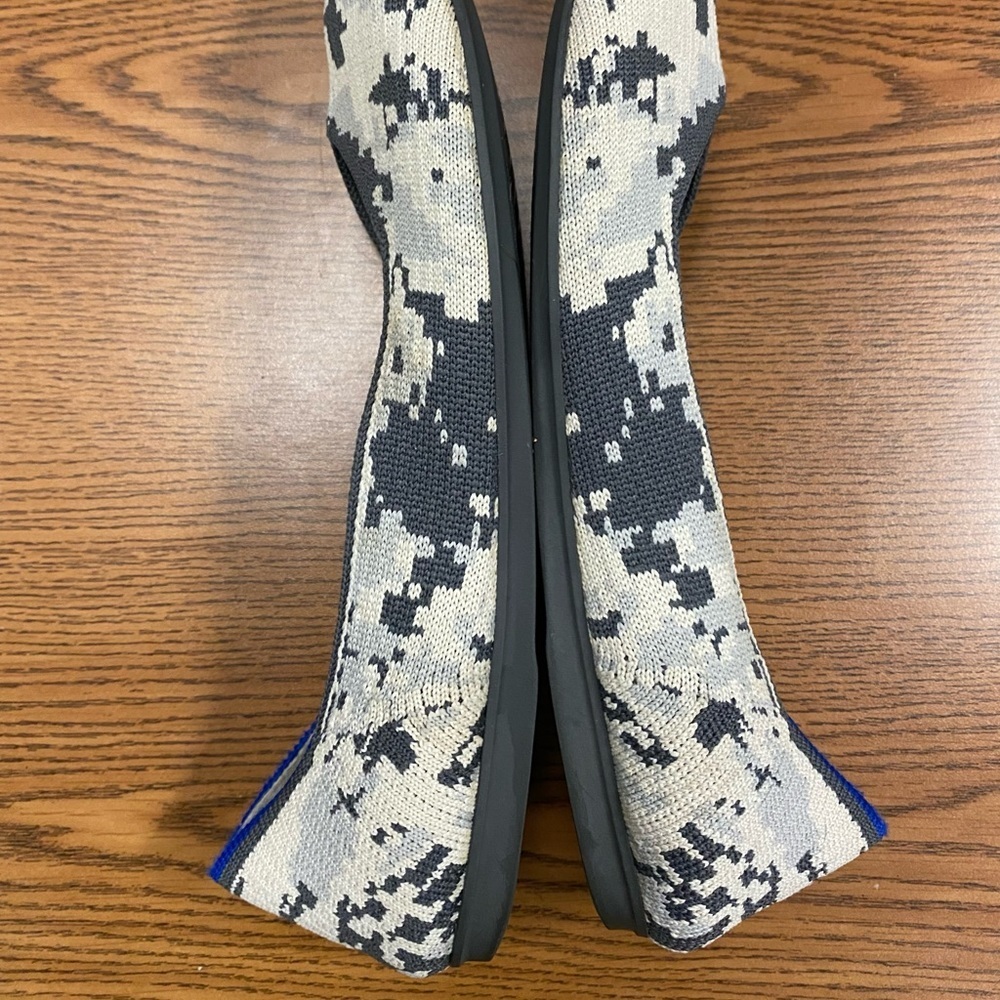 Rothy’s Ash Grey Camo Flats-Size 9 Retired Print! - Picture 12 of 13